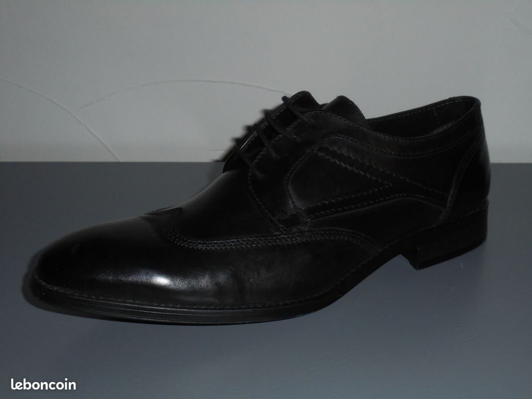 Chaussures STARC pointure 44 (neuves) (image 1)