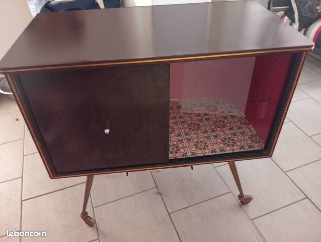 Meuble bar (image 1)