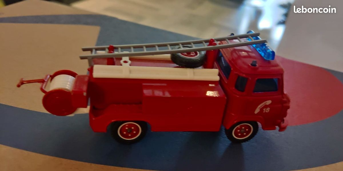 Camion jouet Saviem sg 4 (image 1)
