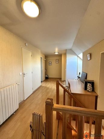 Maison a vendre  - 8 pièce(s) - 230 m2 - Surfyn