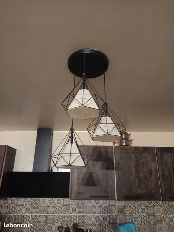 Av lampe magnifique (image 1)