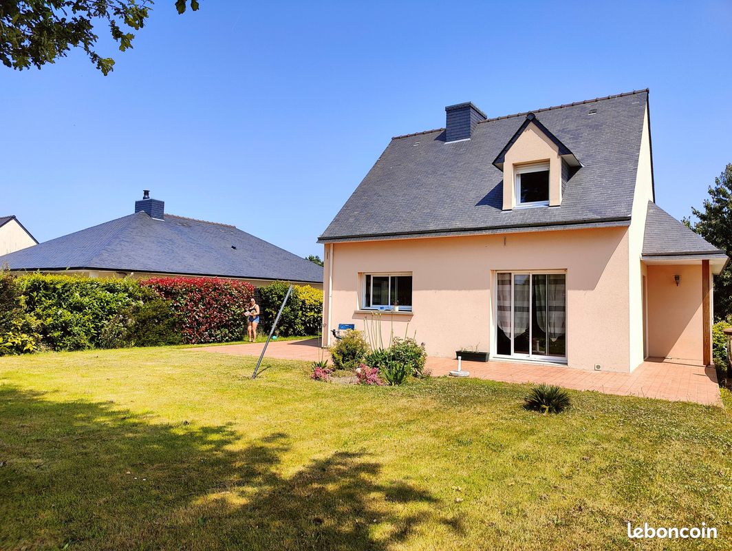 Maison 5 pièces 107 m² · à Séné · 107 m² · 392 000 €