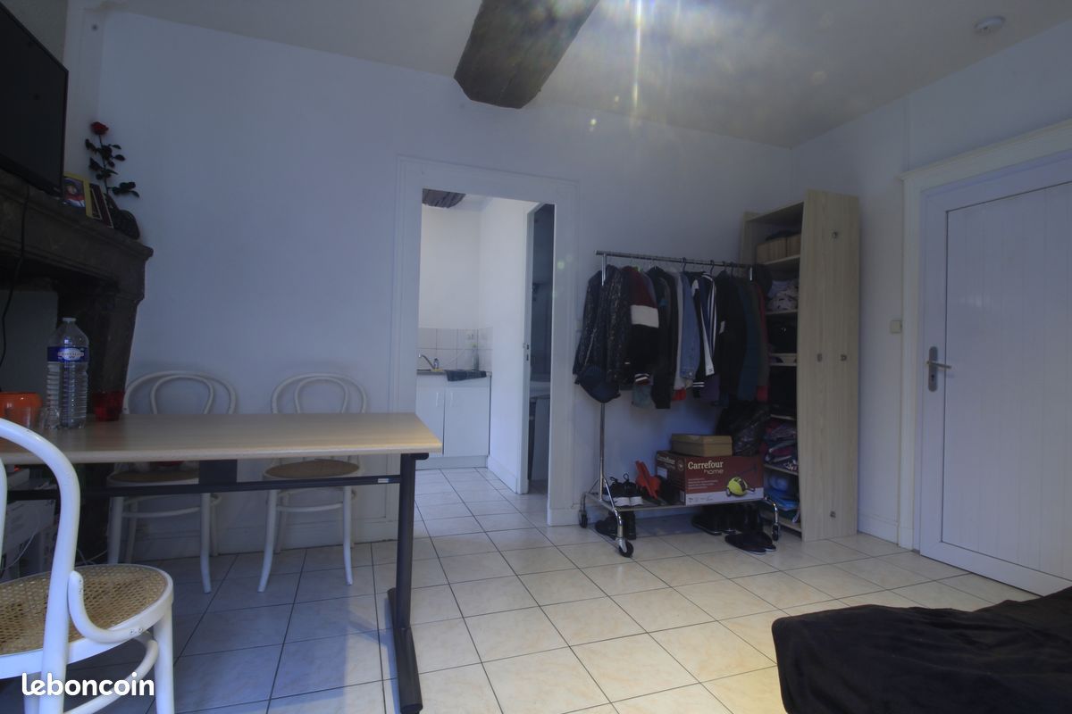 Appartement 2 pièces 25 m² · à Seiches-sur-le-Loir · 25 m² · 451 €