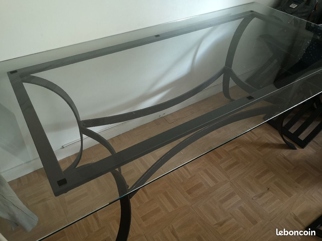 Table verre et fer forgé (image 1)