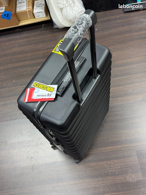 Valise pour voyage (image 1)