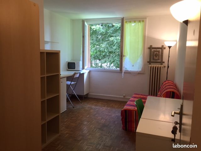 Appartement 1 pièce 15 m² · à Saint-Martin-d'Hères · 15 m² · 445 €