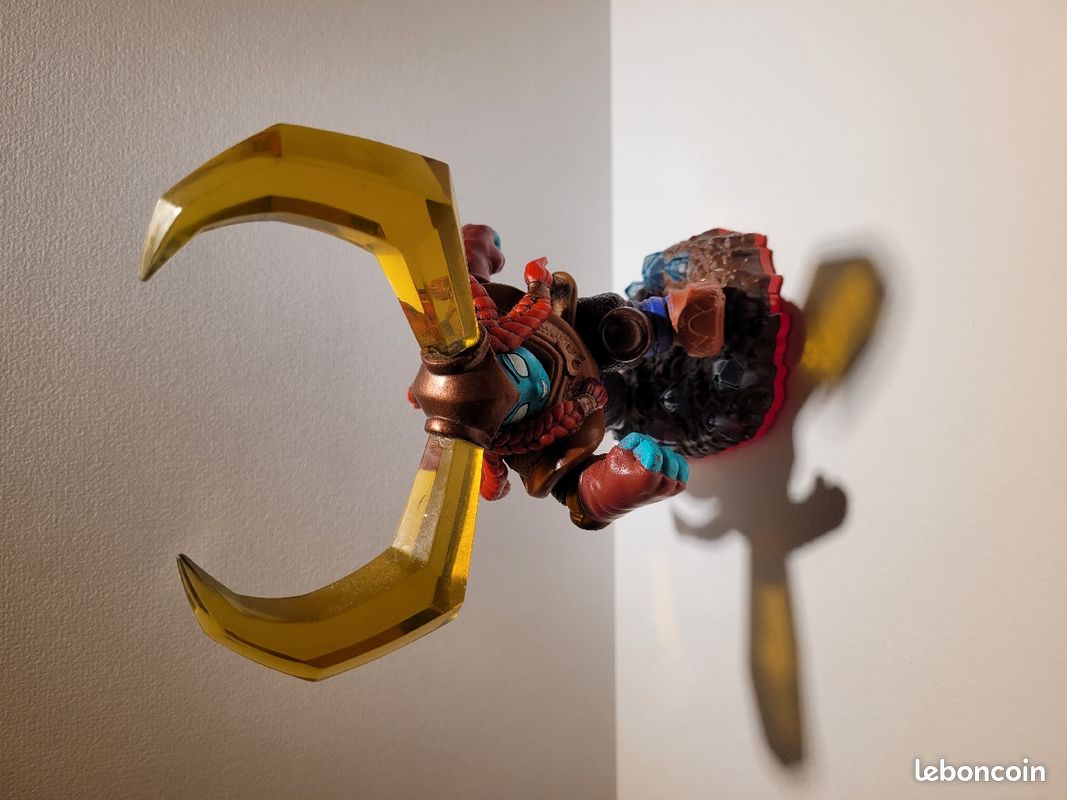 Figurine SKYLANDERS Head Rush ( voir images ) (image 1)