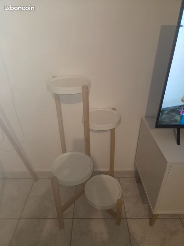 Meuble 4 etages (image 1)