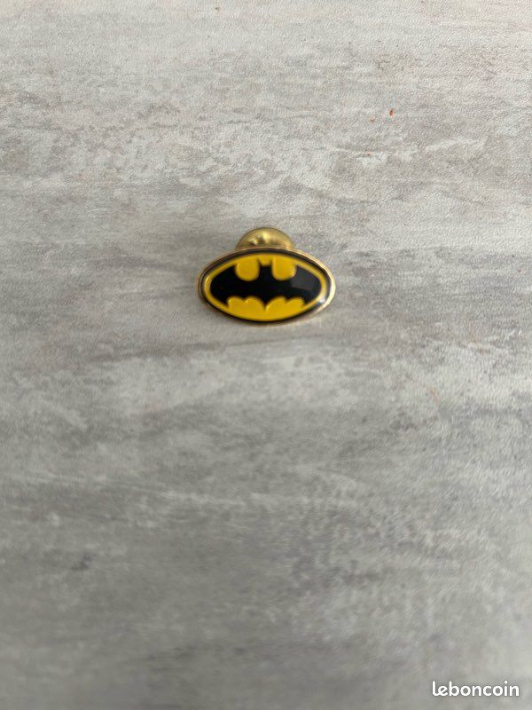 Pins (image 1)