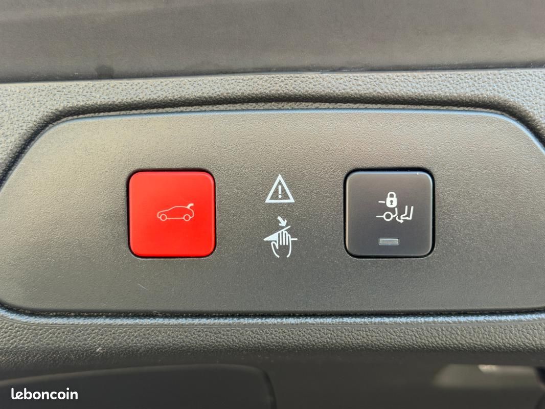 Opel Grandland X BUSINESS 1.5 Diesel 130 ch BVA6 Innovation (image 25)
