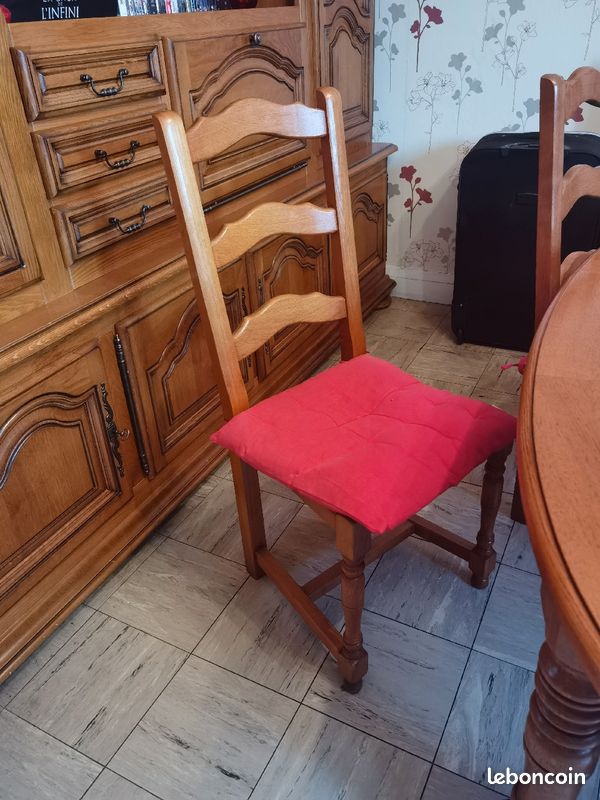 Buffet, table, 4 chaises et meuble tv (image 4)