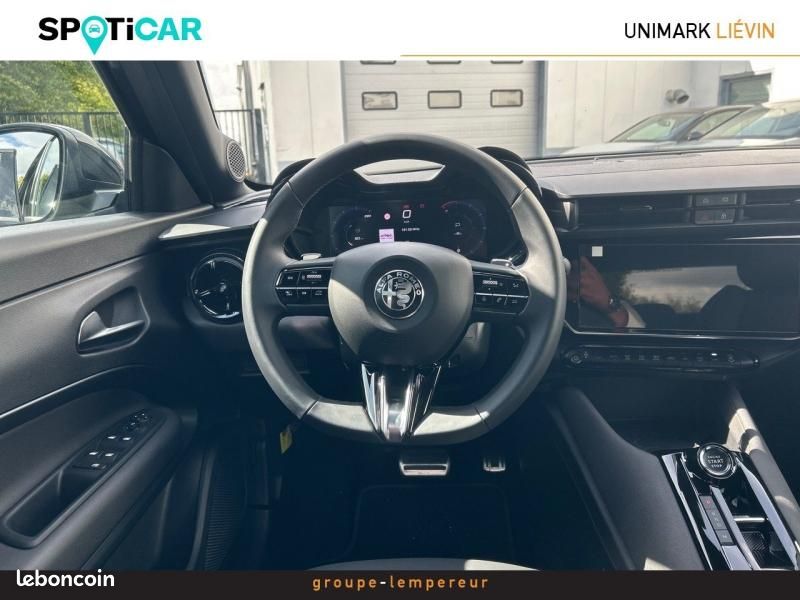 Alfa romeo Junior 1.2 Ibrida 145ch Premium e-DCT6 (image 9)