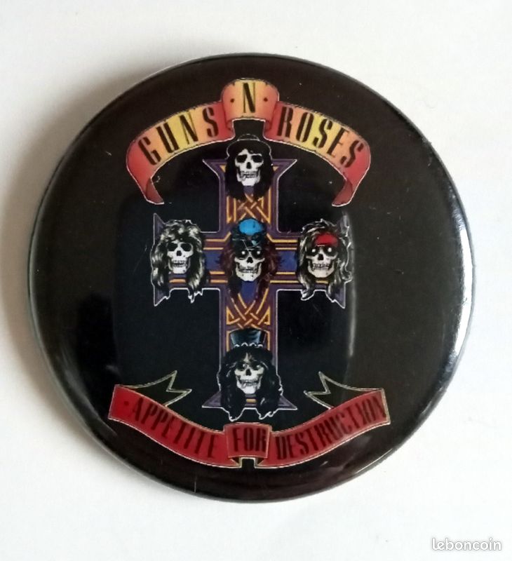 Lot Pins 3D+badge Guns N' Roses - Collection