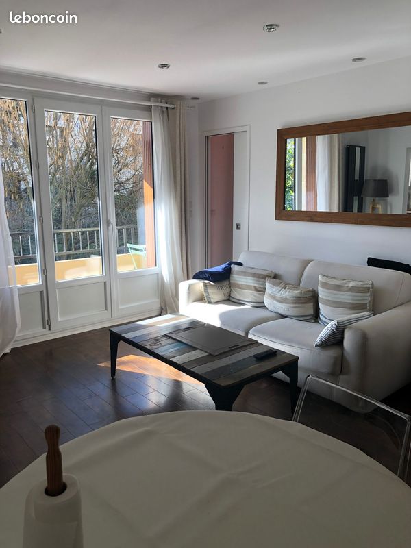 Appartement 2 pièces 48 m² · à L'Hay-les-Roses · 48 m² · 1 295 €