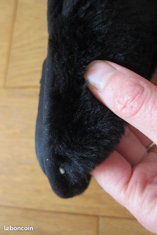 Chaussons neufs isotoner taille 38 (image 7)