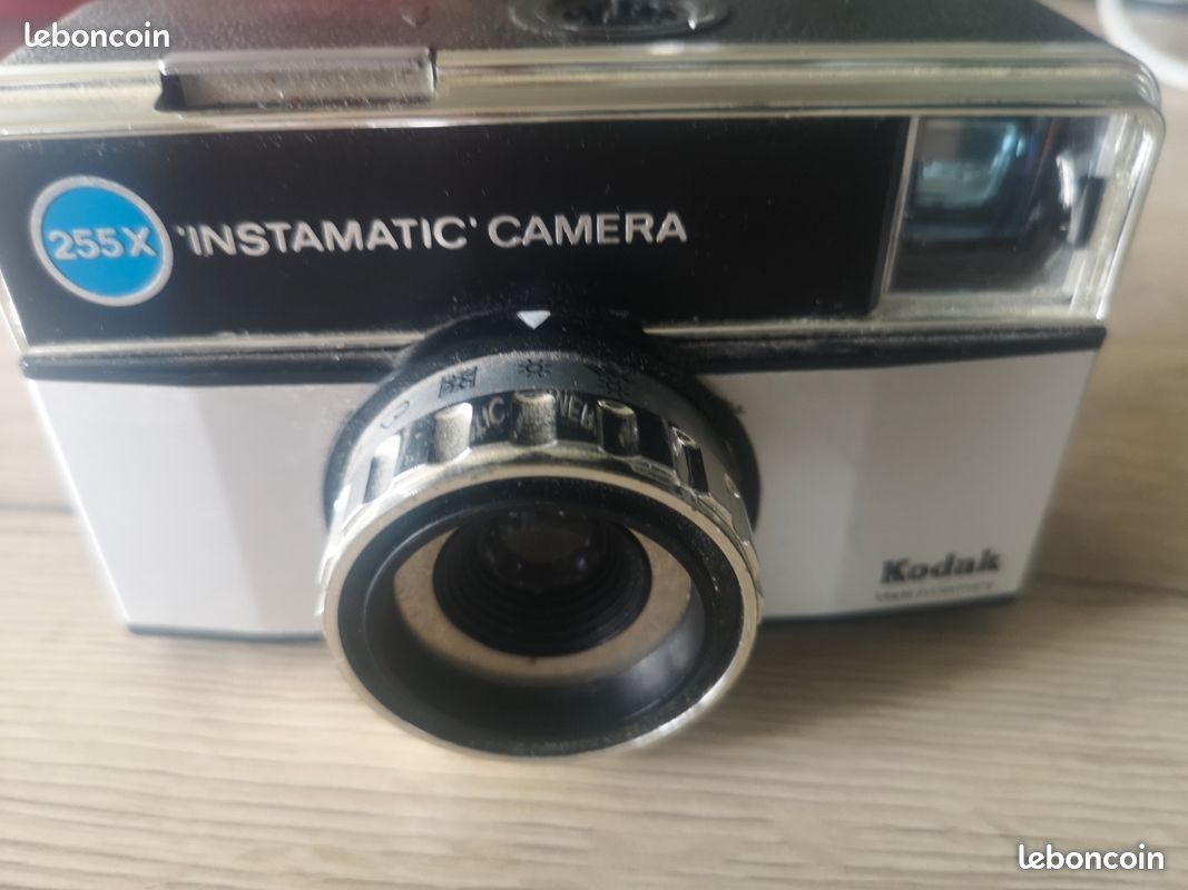 Appareil Photo boitier vintage - KODAK INSTAMATIC' CAMERA 255 X