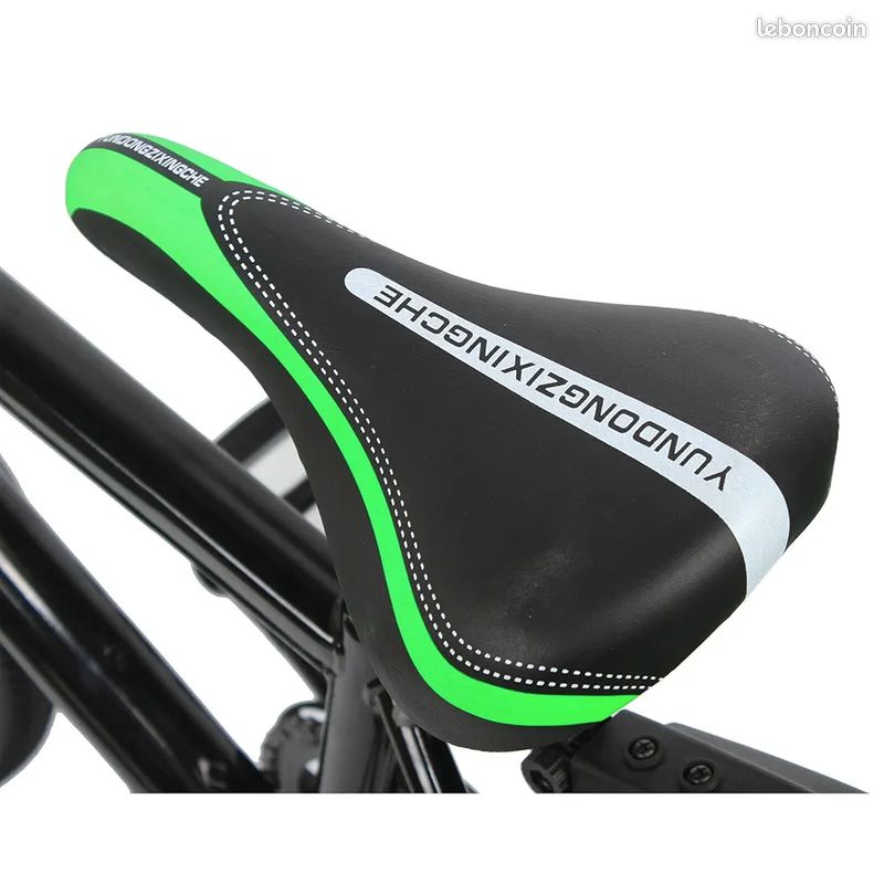 Vélo de montagne vitesses pour enfant et garçon Réglable en