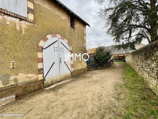 https://img.leboncoin.fr/api/v1/lbcpb1/images/d1/77/52/d177527c361d058cad2619914a04af8da881117b.jpg?rule=ad-image