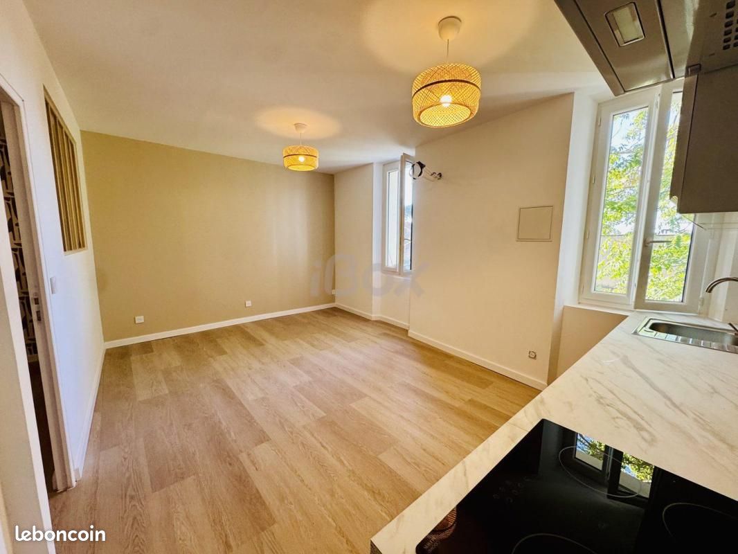 Appartement 2 pièces 32 m² · à Toulon · 32 m² · 795 €/mois