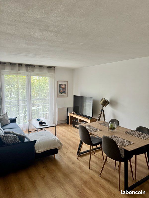 Appartement 2 pièce(s) 45 m²à louer Sainte-genevieve-des-bois