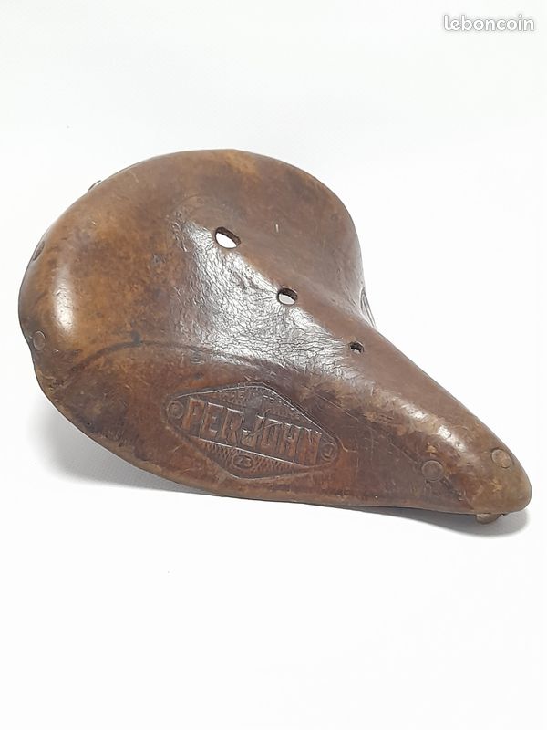 Selle De Vélo Ancienne En Cuir - Patinée D'époque - Pour Vélo De Route Ou Randonnée
