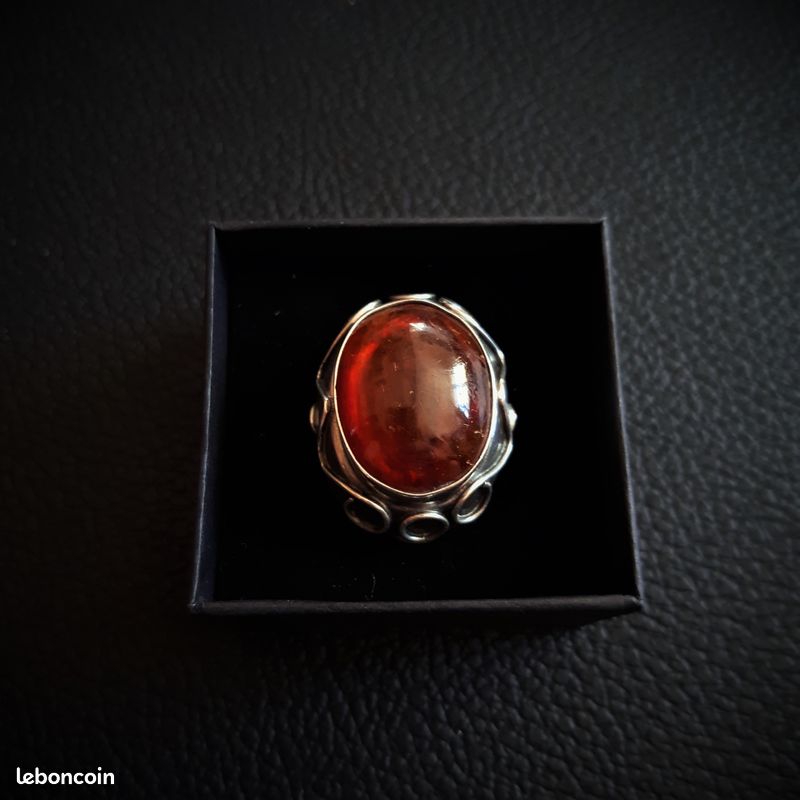 Bague en argent , une ambre de la mer BALTIQUE (image 2)