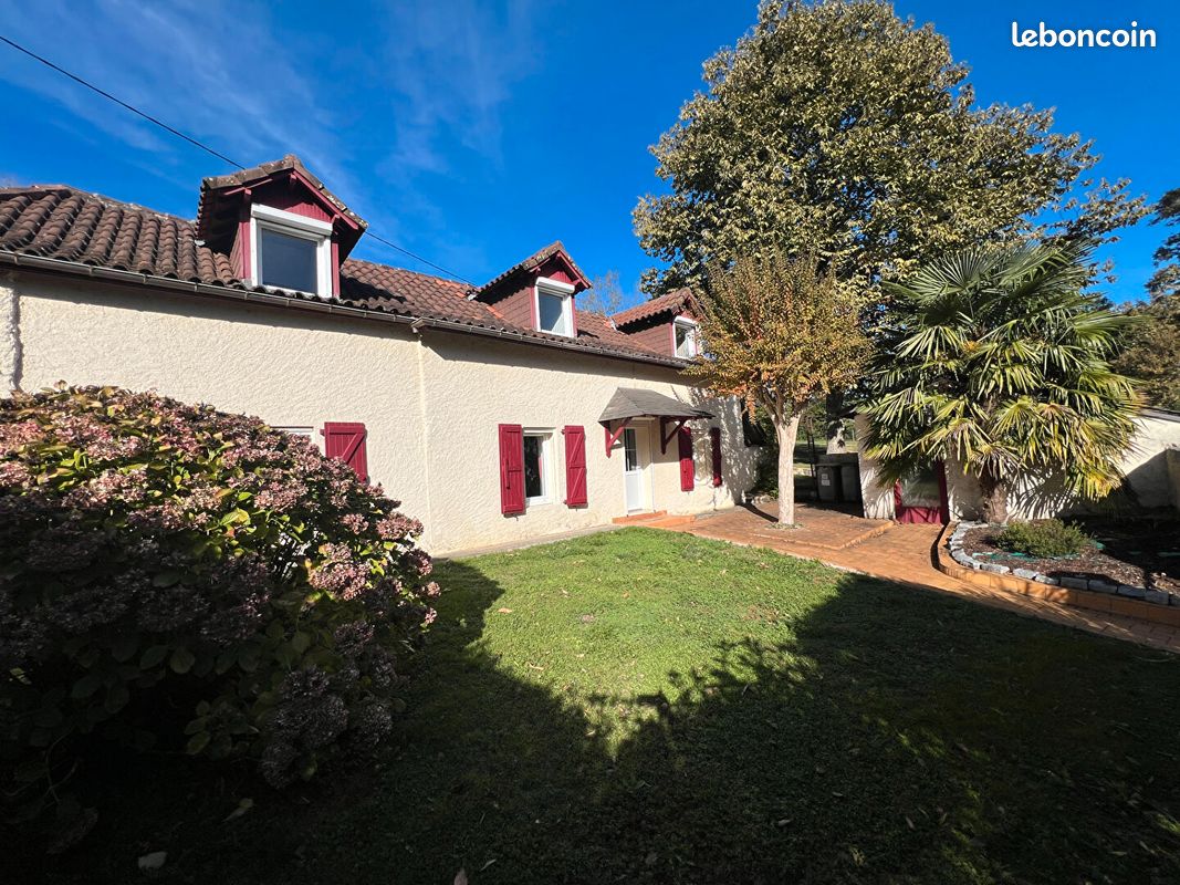 Maison 4 pièces 144 m² · à Gan · 144 m² · 329 000 €