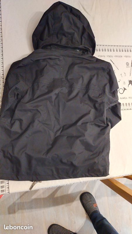 Blouson capuche amovible (image 2)