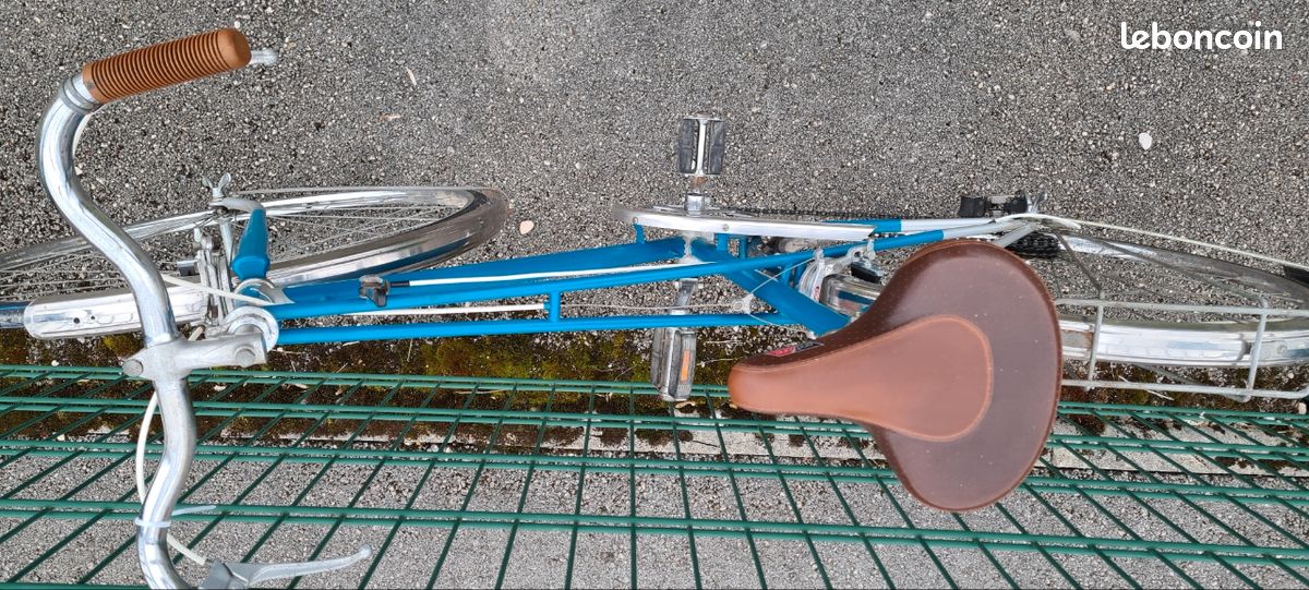 Velo vintage femme bleu rénové (image 2)