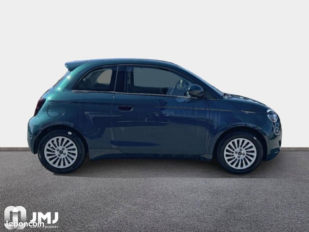 Fiat 500 500e Berline e 95 ch Pack Tech (image 6)