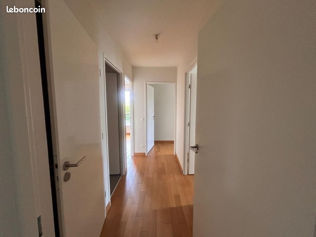 Appartement a louer saint-pierre-des-corps - 4 pièce(s) - 107 m2 - Surfyn