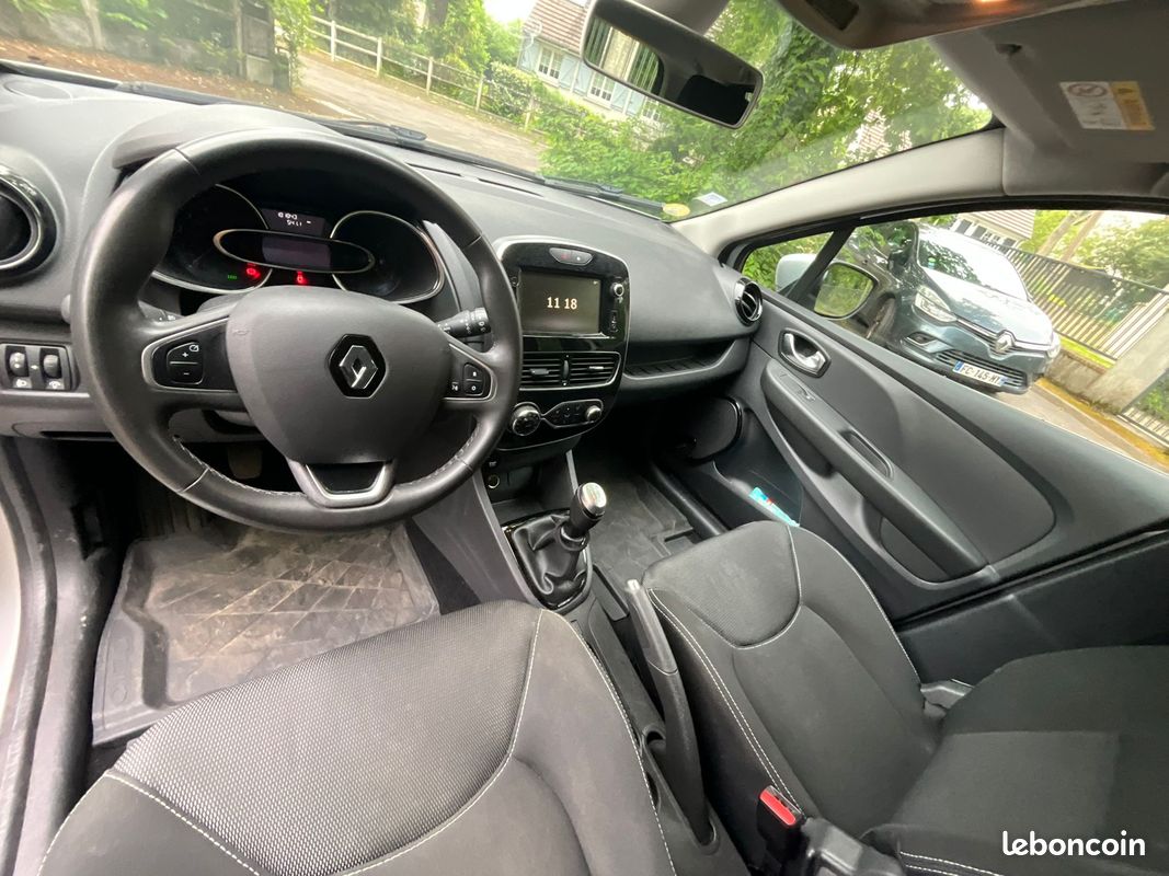 DISPO - RENAULT CLIO IV BREAK 75 cv 5 PL CAMERA-NAVIGATION (image 3)