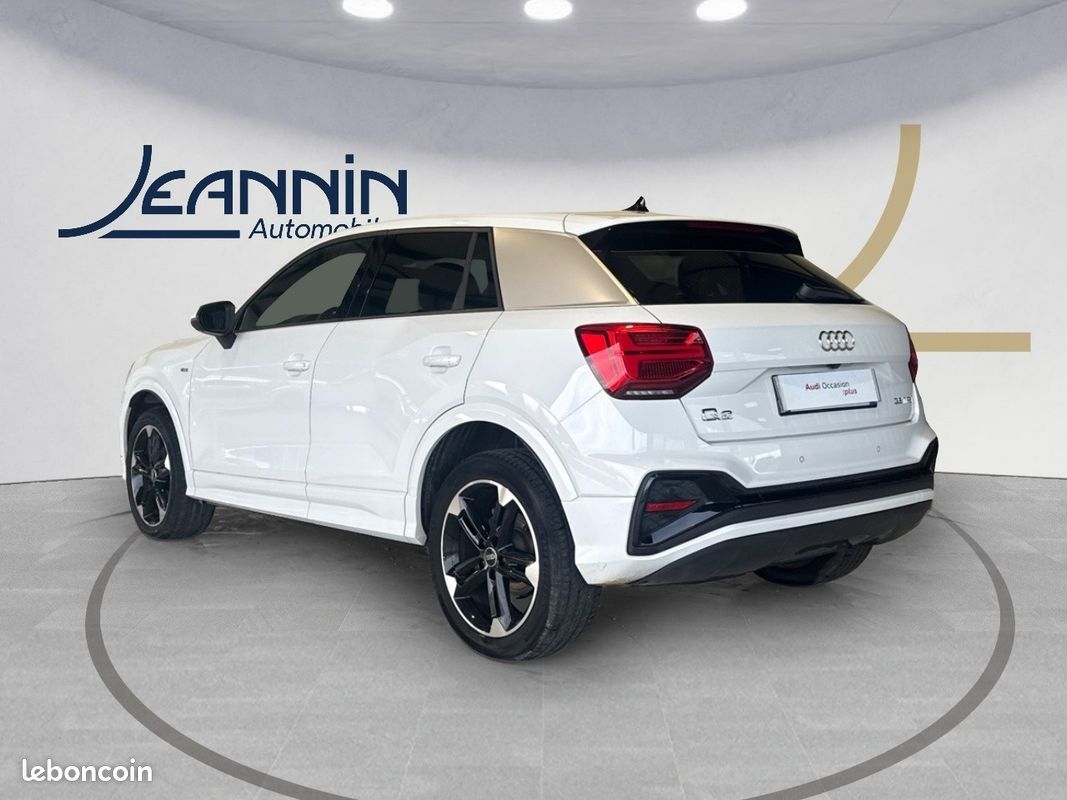 AUDI Q2 35 TFSI 150 S tronic 7 S line (image 3)
