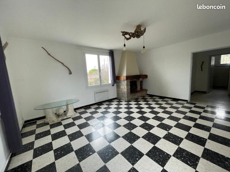 Appartement 4 pièces 94 m² · à Seillons-Source-d'Argens · 94 m² · 917 €