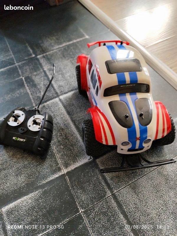 Voiture télécommandée a pile (image 1)