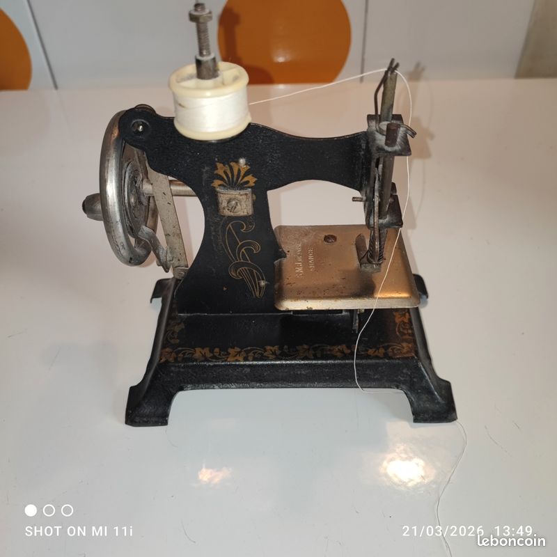 Sewmini Deluxe » Machine à coudre pour enfant Janome (D'occasion) à