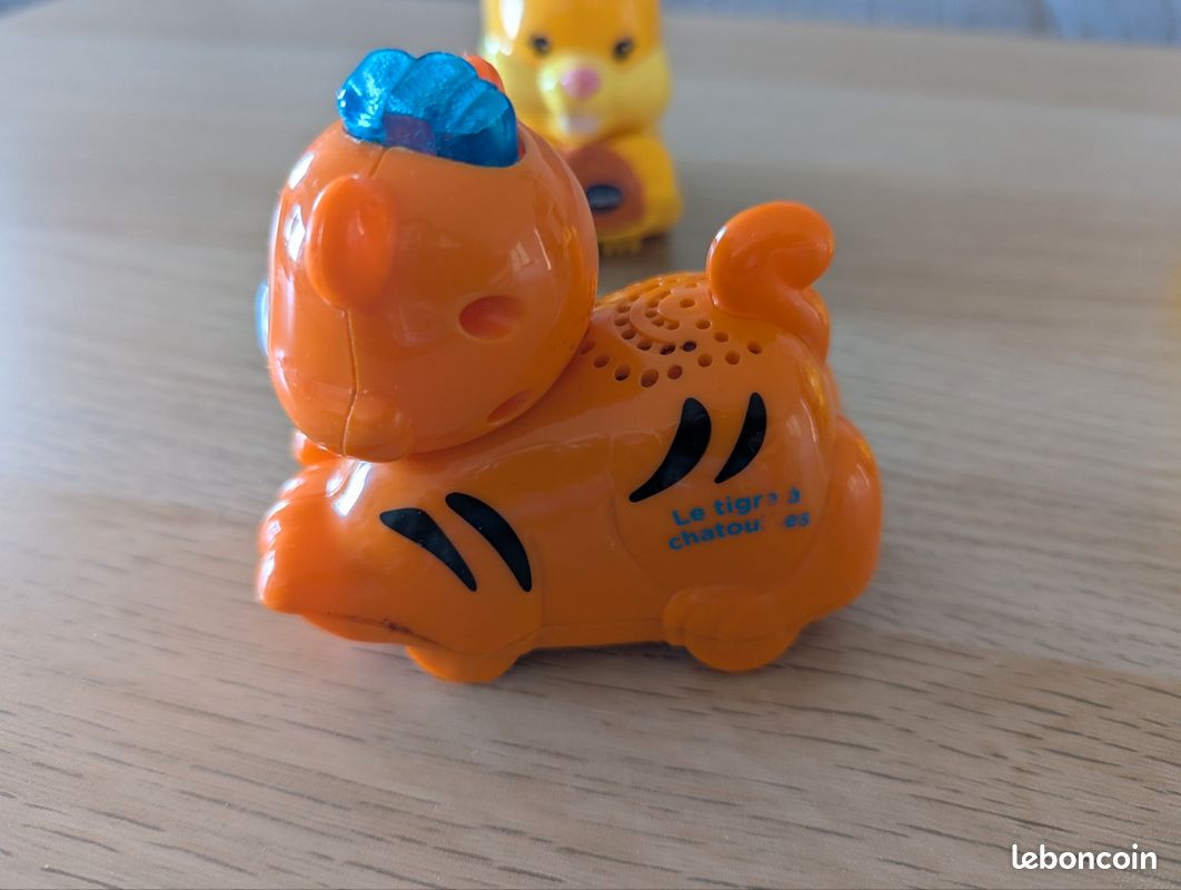 Lot jouets d'éveil bébé (image 10)