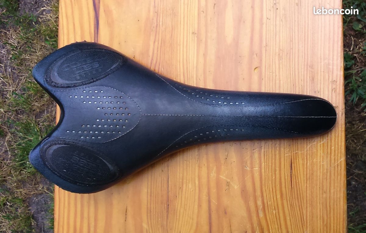 Selle route San Marco TX-CO Carbone et titane poids 208 grammes (image 1)