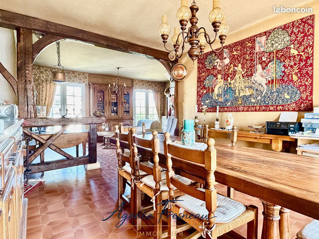 Maison 6 pièces 141 m² · à Fleury-les-Aubrais · 141 m² · 232 000 €