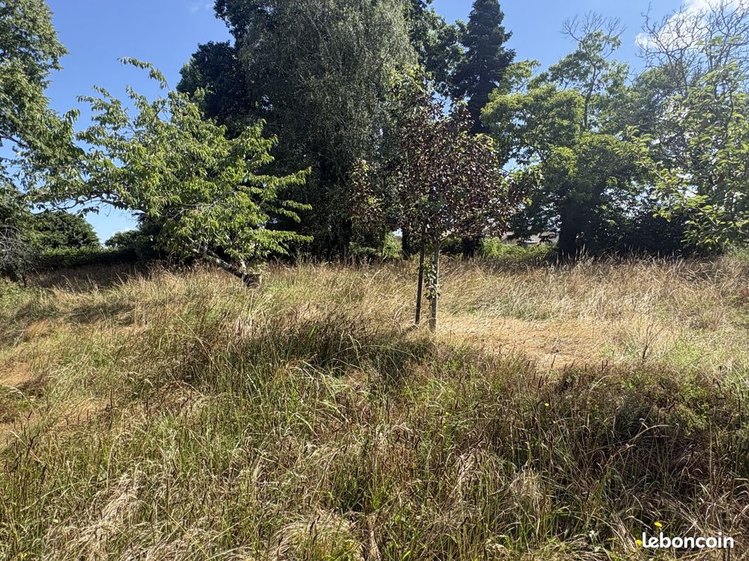 Terrain 879 m² · à Hinx · 879 m² · 85 000 €