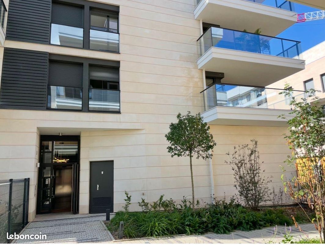 Appartement 1 pièce 31 m² · à Saint-Maur-des-Fossés · 31 m² · 864 €/mois