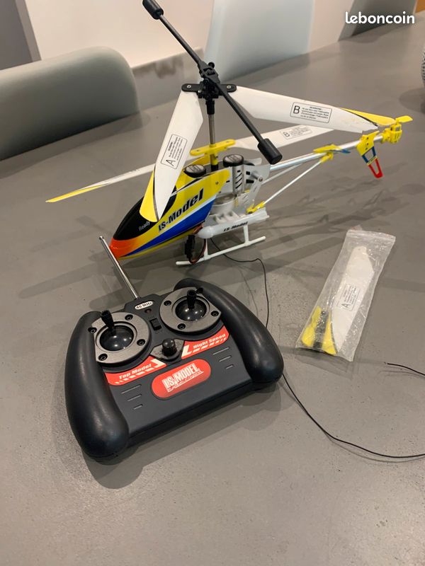 Hélicoptère téléguidée (image 3)