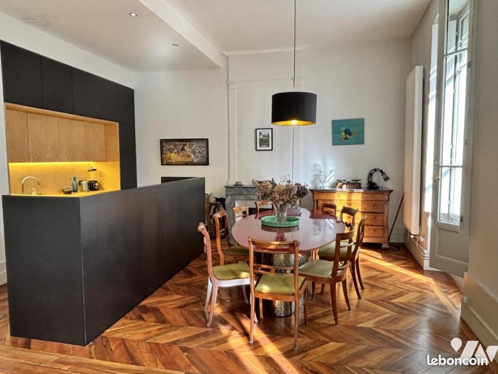Appartement 6 pièces 198 m² · à Grenoble · 198 m² · 565 000 €
