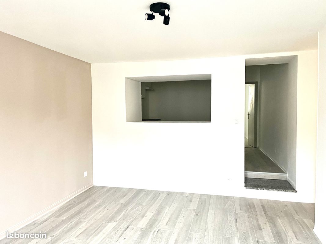 Appartement 3 pièces 60 m² · à Bourg-Saint-Andéol · 60 m² · 750 €/mois