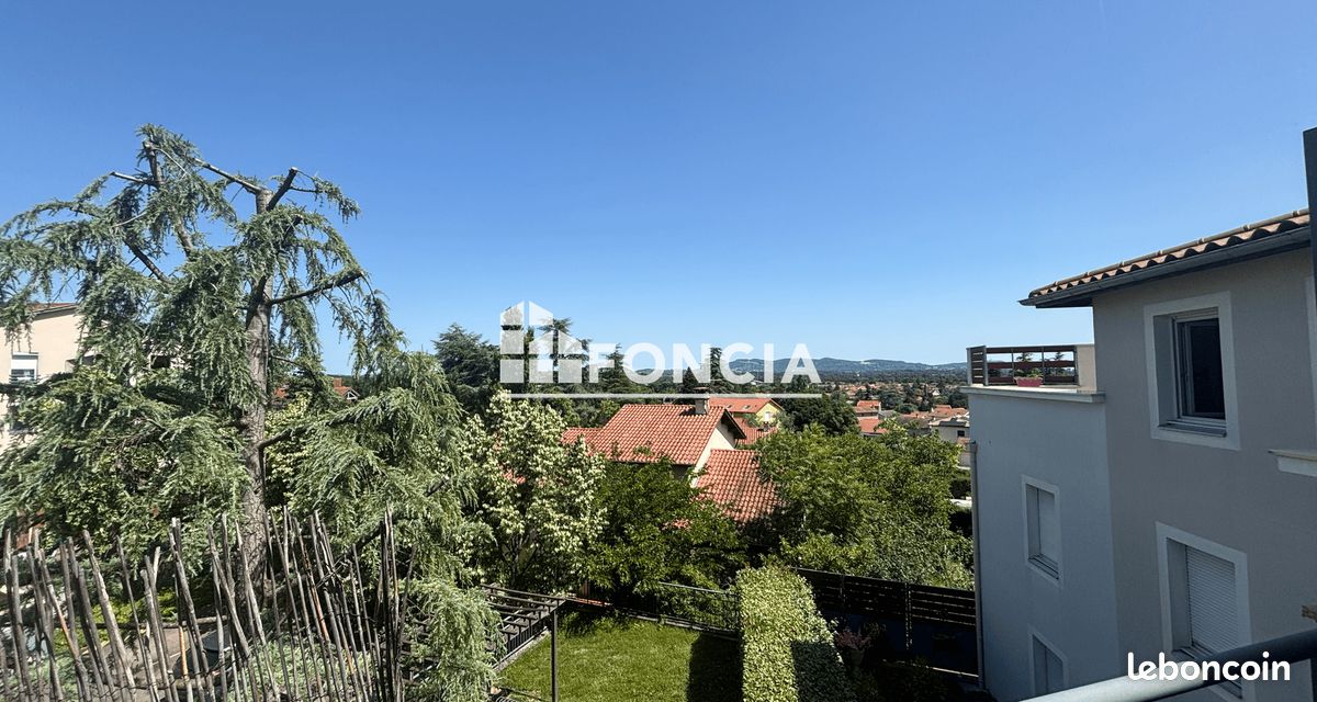 Appartement 2 pièces 40 m² · à Saint-Genis-les-Ollières · 40 m² · 750 €/mois