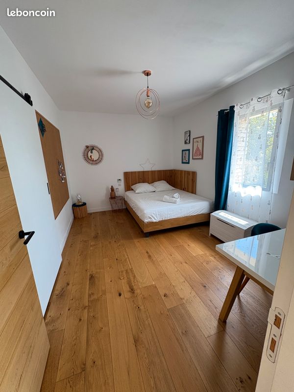 GORDES, VILLA BAMBOU DE 200M2, location saisonnière (image 11)