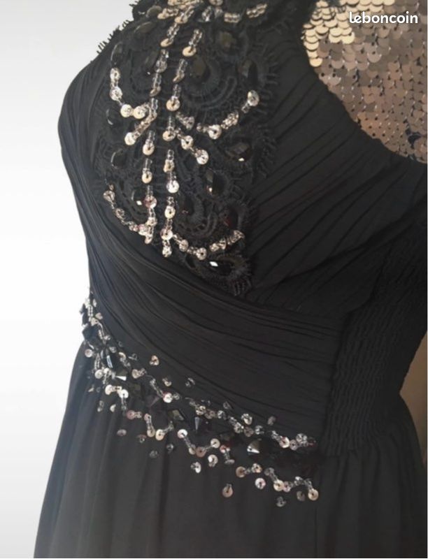 Robe de soirée noire (image 10)