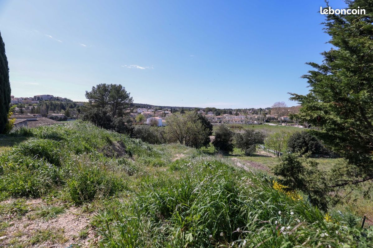 Terrain 1000 m² · à Cabriès · 1 000 m² · 400 000 €
