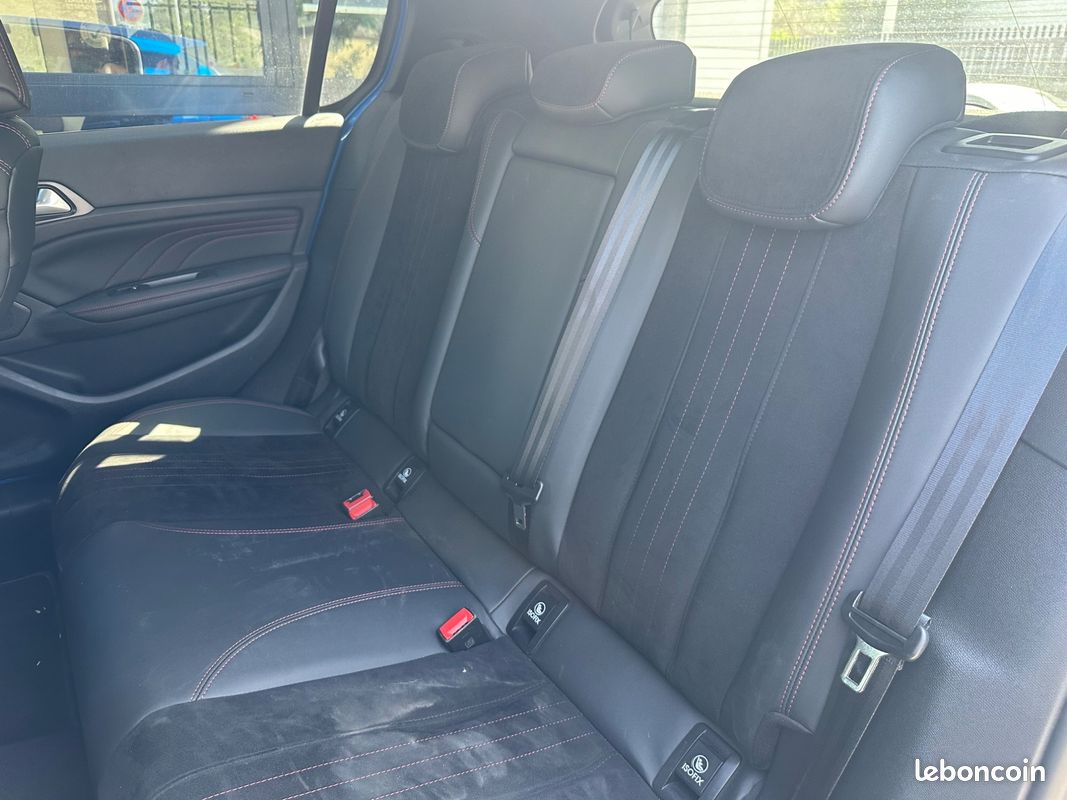 PEUGEOT 308 1.2 130ch GT PACK APPLE CARPLAY / CAMERA DE RECUL / COURROIE NEUVE / ENTRETIEN PEUGEOT (image 9)