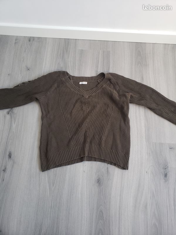 Pull kaki (image 1)